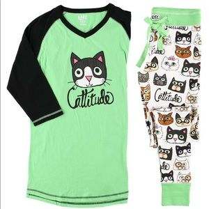 Catitude Women's Cat Pajama Set - New!